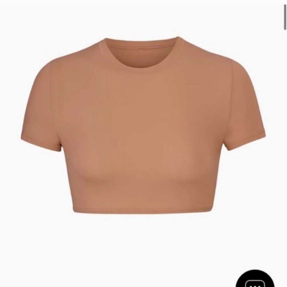 BLACK SKIMS Fits Everybody Cropped T-shirt NWT